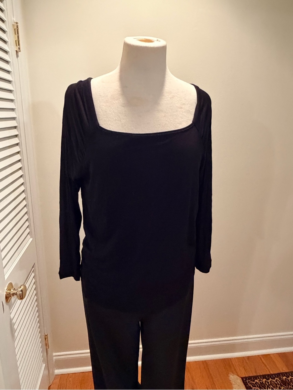 Black Square Neck Long Sleeve Tee by
